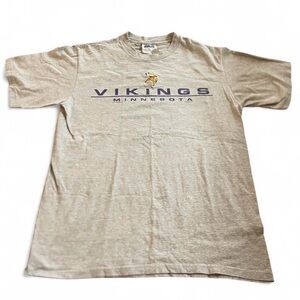 Vintage Y2K Men’s CSA Minnesota Vikings Gray Embroidered Logo Shirt Size L.